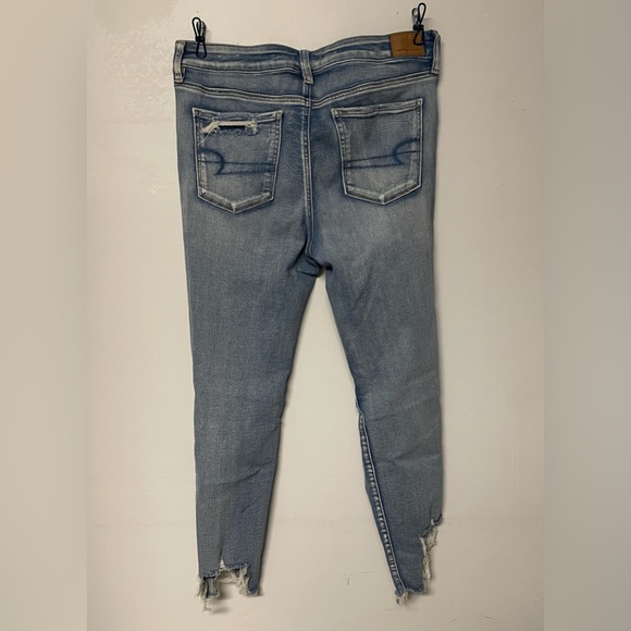 American Eagle ripped jeans - Picture 2 of 3